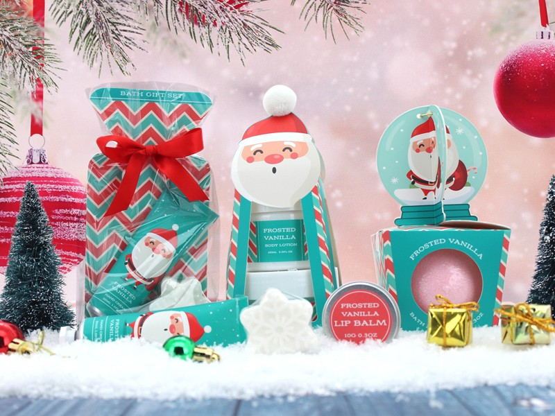 How about sending a bath bomb gift set as Christmas gift?